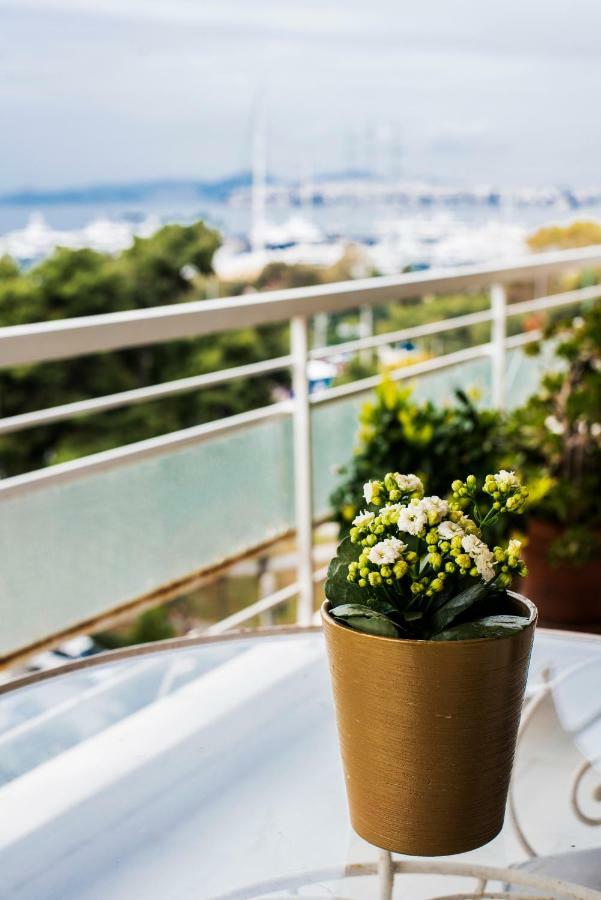 Flisvos Seafront-Marina Apartment Афіни Екстер'єр фото