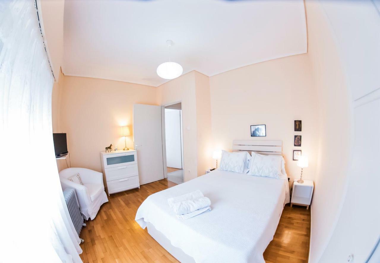Flisvos Seafront-Marina Apartment Афіни Екстер'єр фото